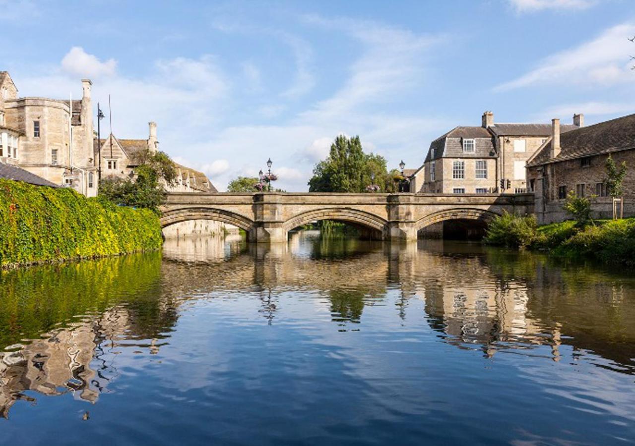 Town Centre Retreat - 1 Bed By Apex Stays Stamford Bagian luar foto